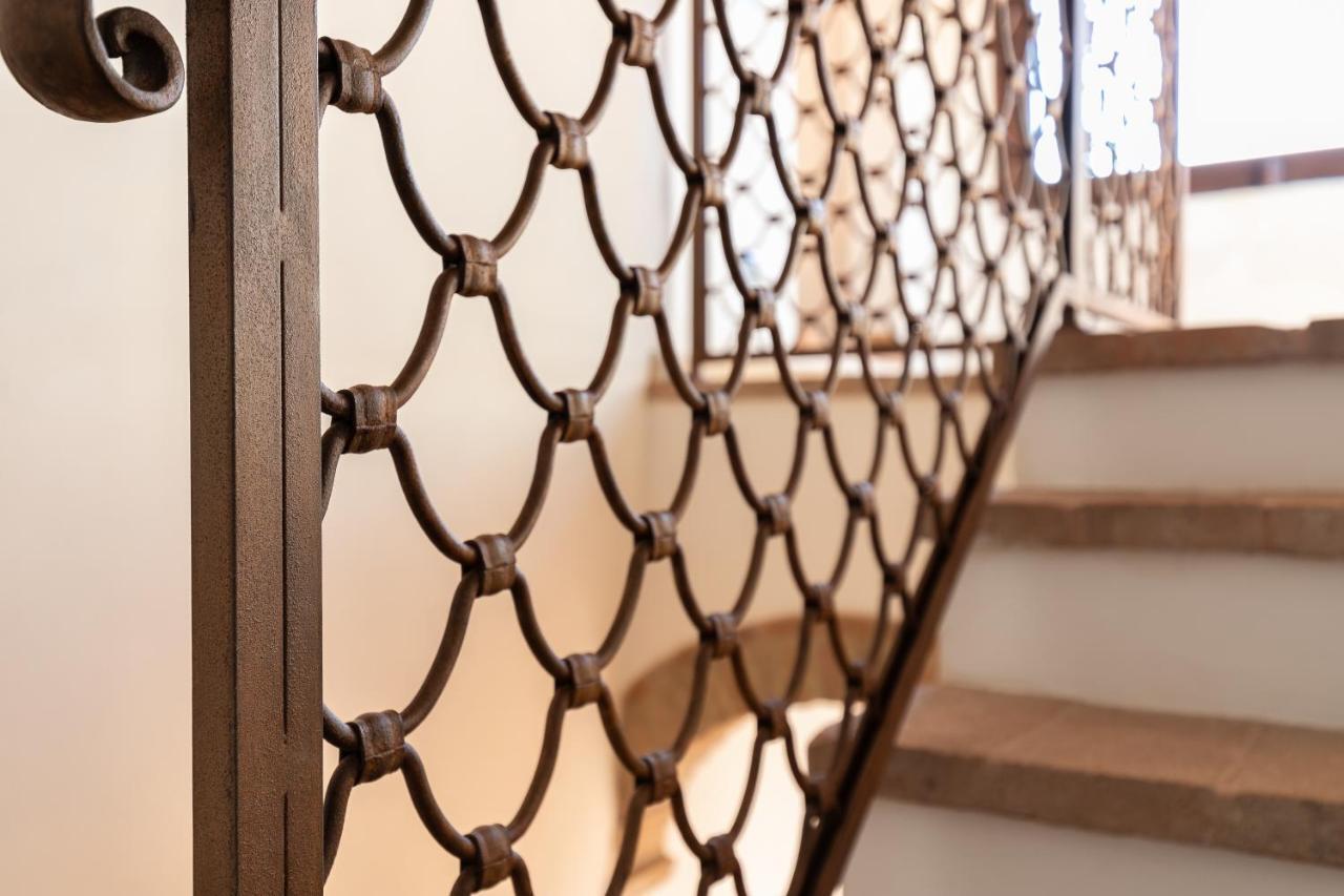 סן ג'ימיניאנו Il Castro Luxury Apartments מראה חיצוני תמונה